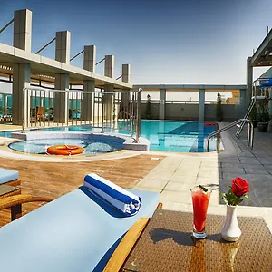 Rose Park - Al Barsha, Opposite Metro Station 4* דובאי