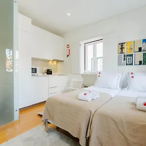 Rent4rest Downtown Tiny Lissabon